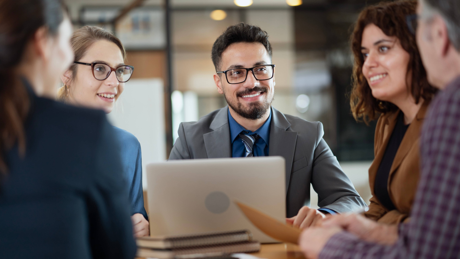 15 Key Dynamics That Drive Successful Teams