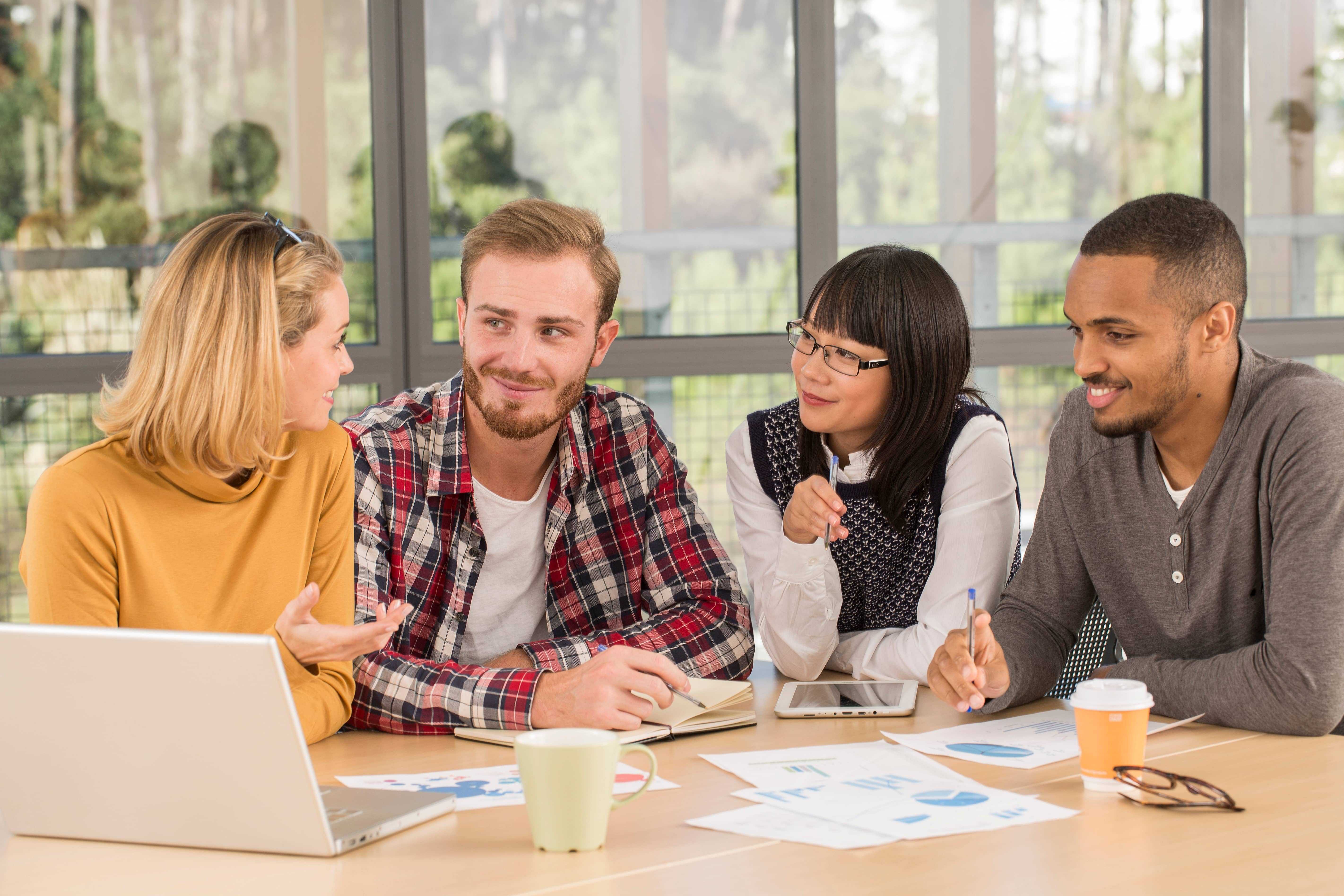 Guide to Leadership Training Image HR Role HS Guide to Leadership Training Image HR Role HS